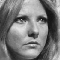 Christina Hart Naken