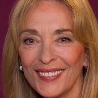 Christine Reinhart Naken