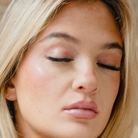 Claudia Conway Naken