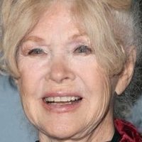 Connie Stevens Naken