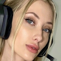 courtneymeyers18 Naken
