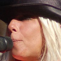 Dale Bozzio Naken