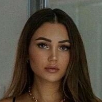 Dana Feist Naken