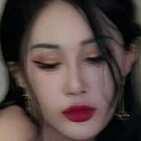 Dana Meng Naken