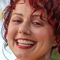 Divine Natalie White Naken