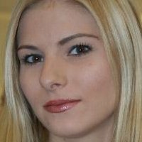 Dominica Leoni Naken