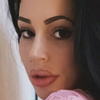 domme_yvonne Naken