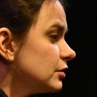 Donna Moschek Naken