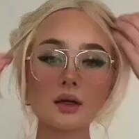 Eden A Princesa Naken