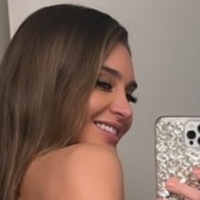 Ella Reese Naken