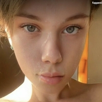 ellabob Naken