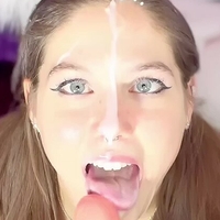 Ellie Skyes Naken