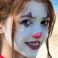 Elowen Clown Naken