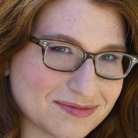 Emily Newhouse Naken