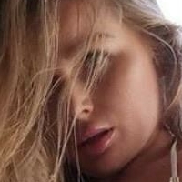 Emma Haggstrom Naken