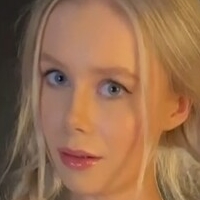 Emrose Naken