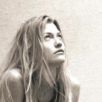 Erica Prior Naken