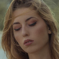 Eva Menta Naken