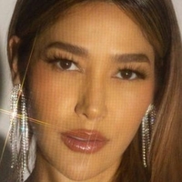 Farina Naken