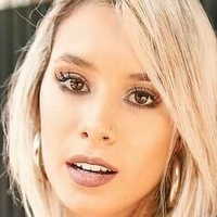 Flor Moyano Naken