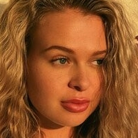 Freya Anne Rayy Naken