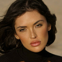 Gabby Paige Naken