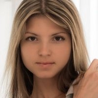 Gina Gerson Naken