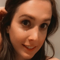 Hannah Lanser Naken