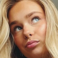 Helena Farstad Naken