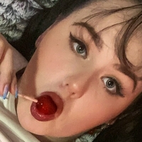 hoesephine Naken
