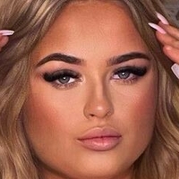 Holly Evans Naken