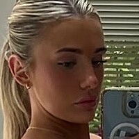 Holly Humphreyss Naken