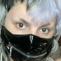 Hollyghoul Naken