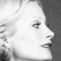 Ilona Bakos Naken
