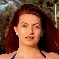 Ioana Chira Naken