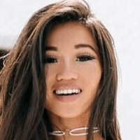 Jada Cheng Naken