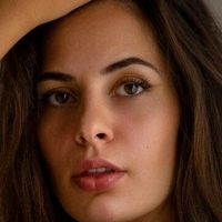 Jana Esser Naken