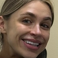 Janin Lea Naken