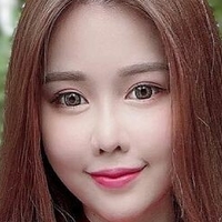 Jenna Chew Naken