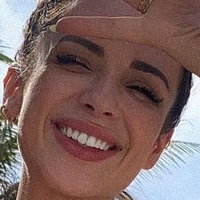 Jennifer Saro Naken