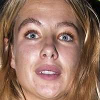 Jessica Woodley Naken