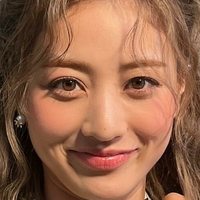 Jihyo Naken