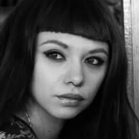jollieann Naken