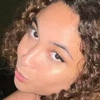 juli5ette Naken