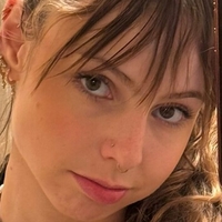 Julia Sinclair Naken