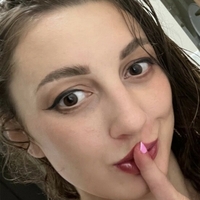 Juliana Miller Naken