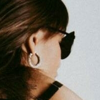 Julie Bischoff Naken