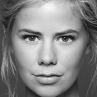Julie Zangenberg Naken