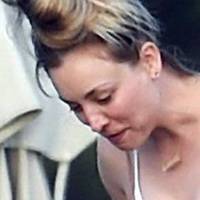 Kaley Cuoco Naken