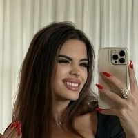 karynee Naken